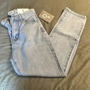 NWT Vintage Wash Straight Jeans